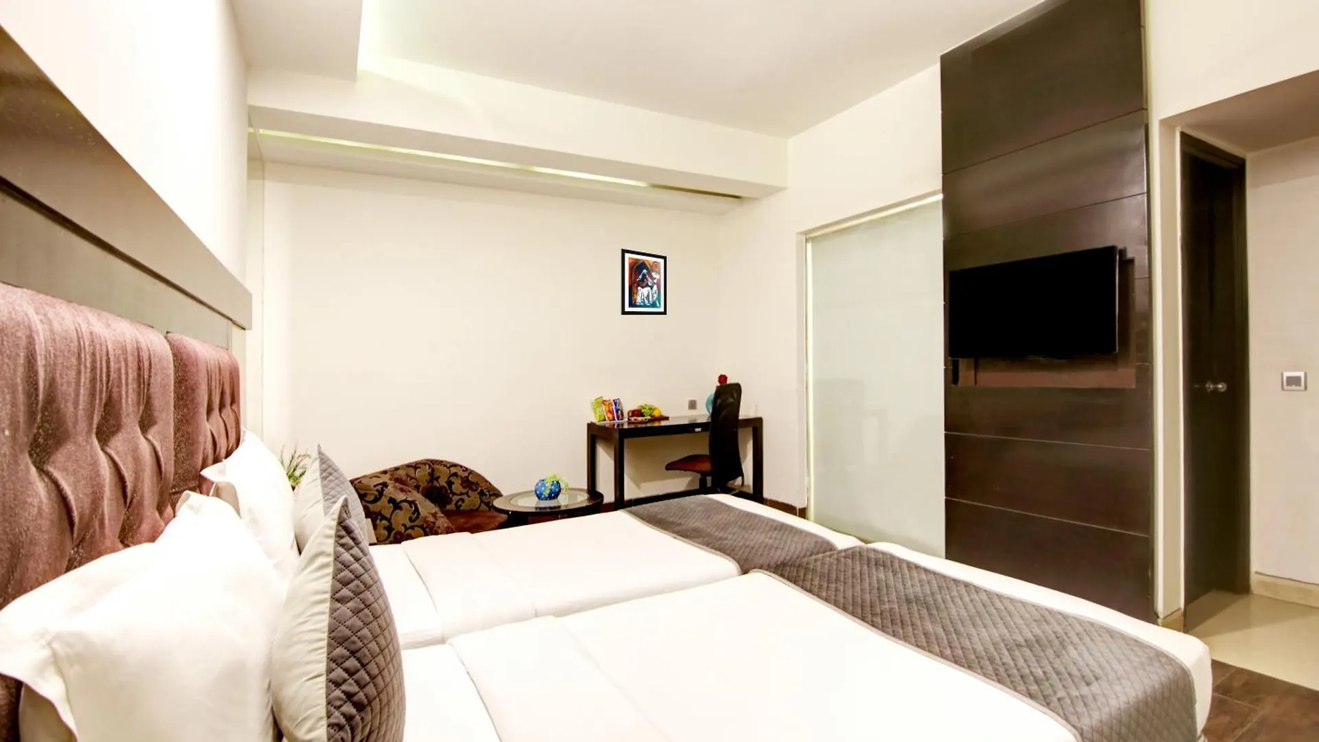 Stay At Good Time - Close To Karol Bagh Metro Station And City Centre دلهي