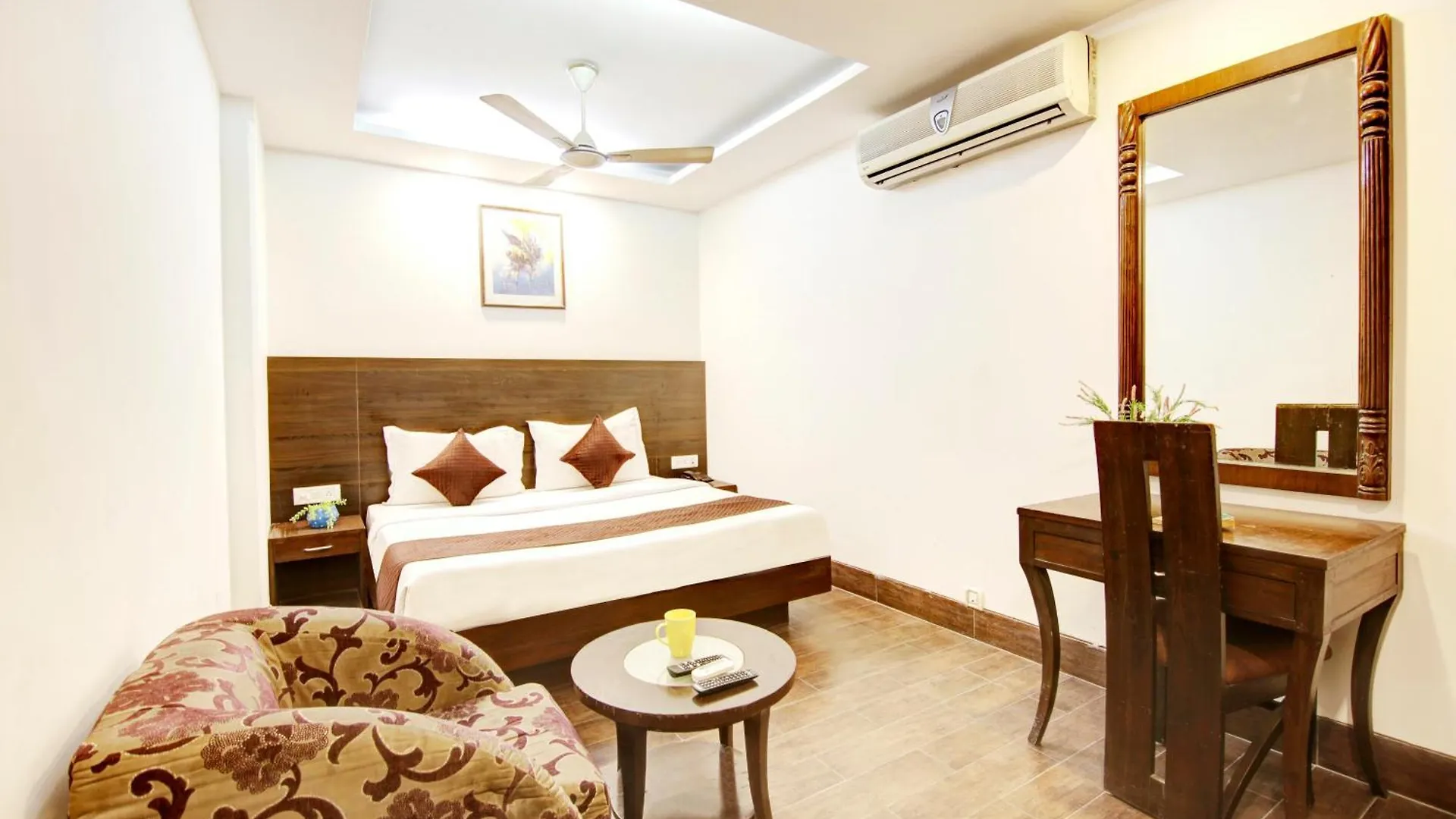 Stay At Good Time - Close To Karol Bagh Metro Station And City Centre دلهي فندق