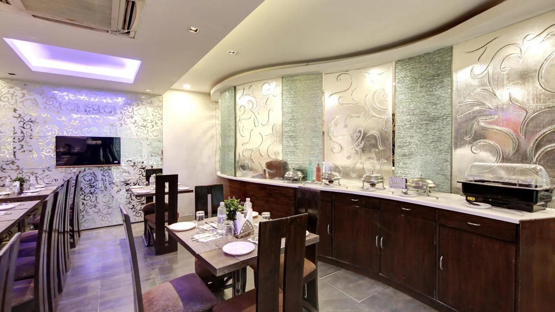 *** فندق Stay At Good Time - Close To Karol Bagh Metro Station And City Centre دلهي الهند